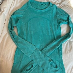 Lululemon long sleeve shirt